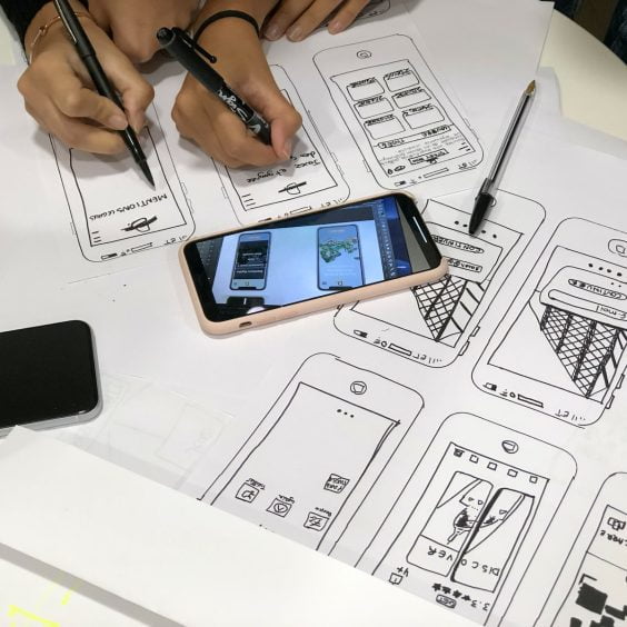 The Art of Mobile Design: Balancing Aesthetics and Functionality